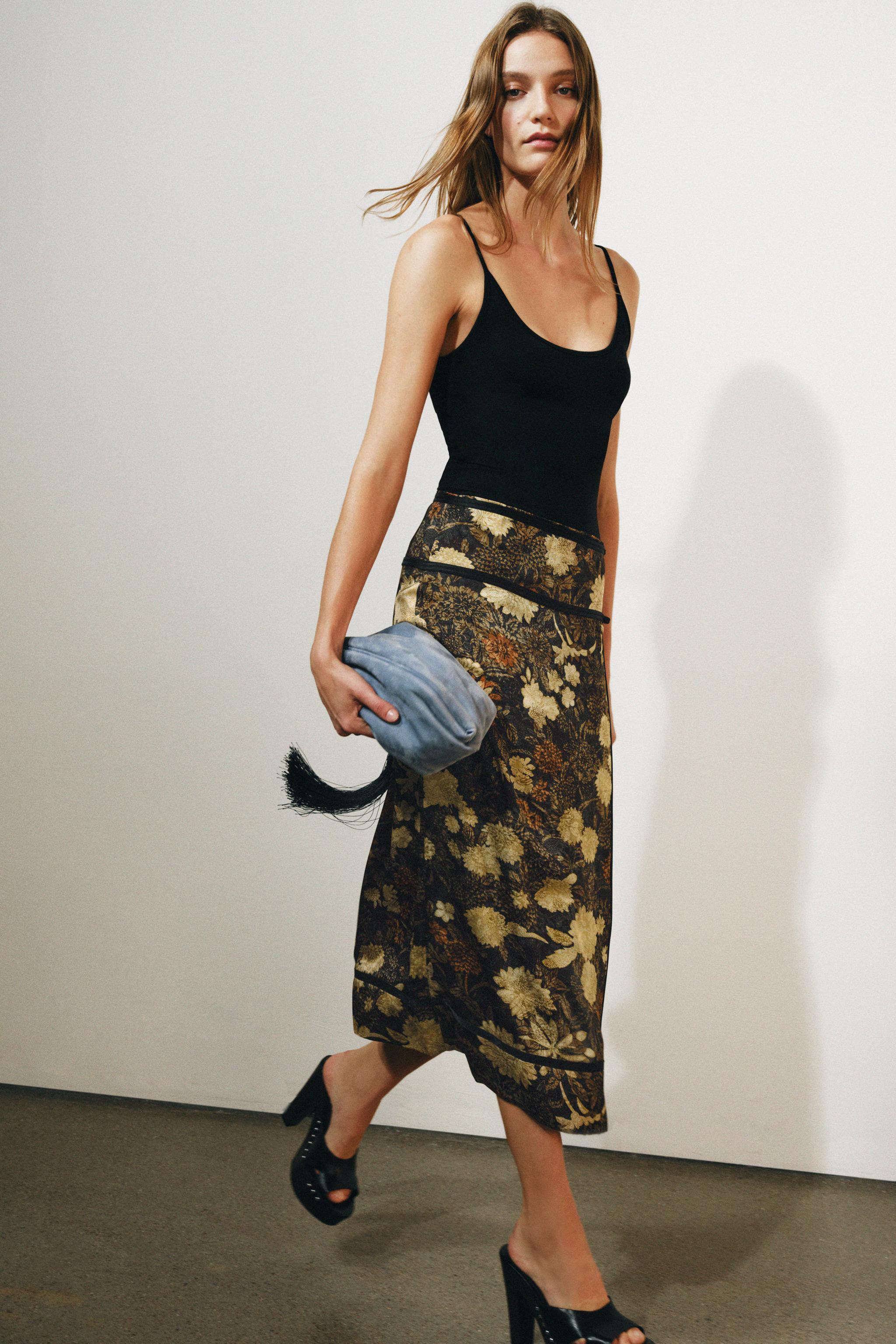 SUEDE CLUTCH BAG